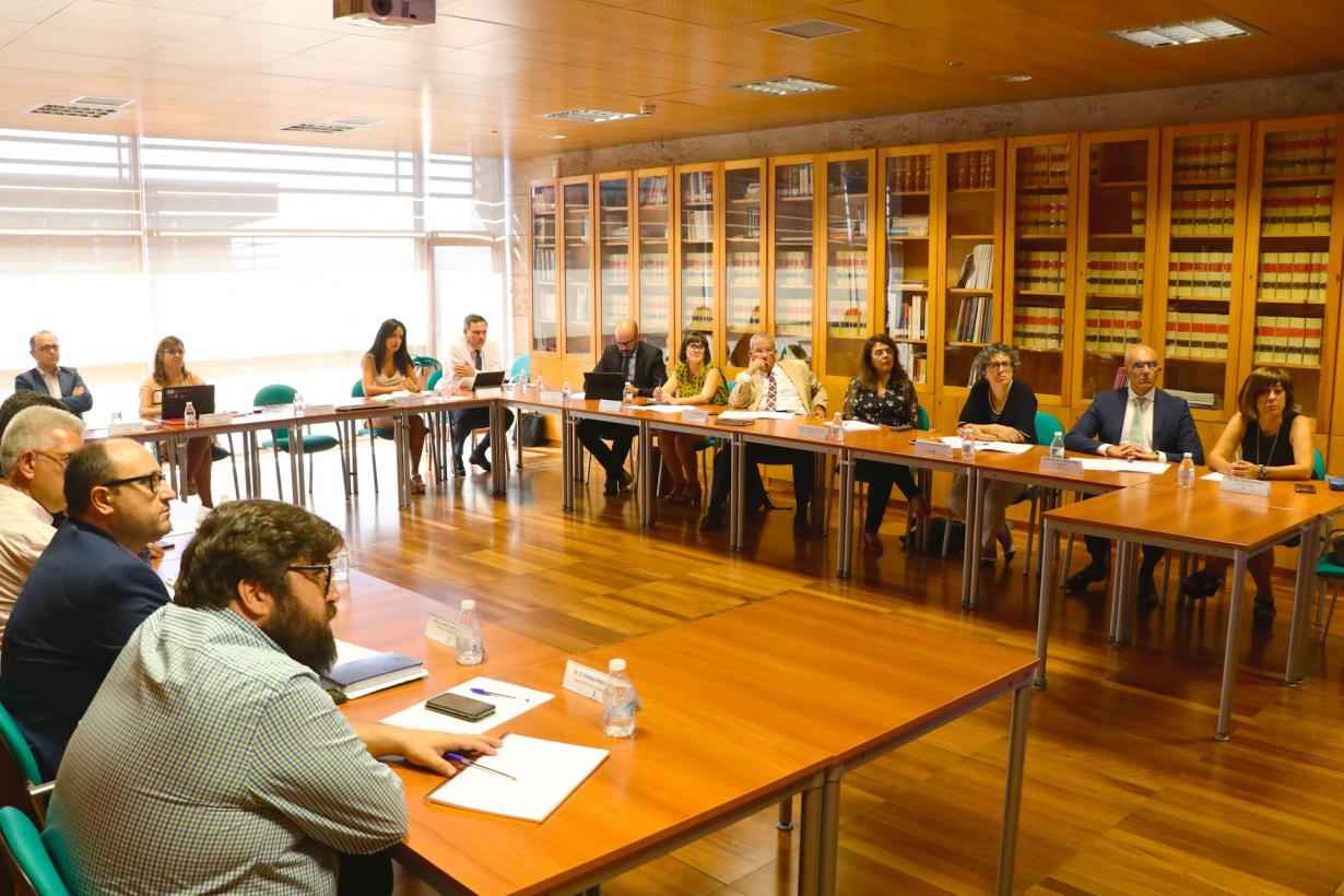 La Junta inicia las reuniones para la creación de un plan de formación destinado a los equipos directivos y mandos intermedios de la Sanidad de Castilla-La Mancha