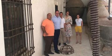 Prieto comprueba en Horcajo de Santiago el inicio de las obras del futuro Museo Etnográfico del Vítor