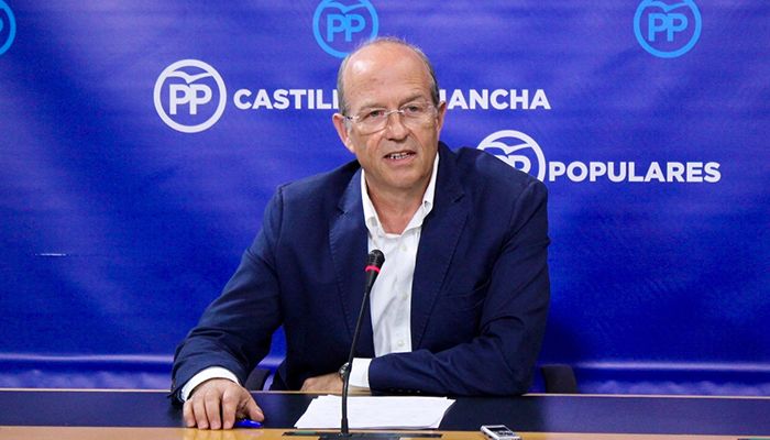 Tortosa señala que frente a la parálisis nacional de Sánchez el PP continúa proponiendo medidas para mejorar la vida de los castellano-manchego
