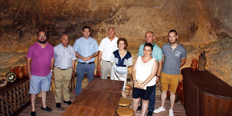 Una cueva-bodega tradicional del siglo XVI, nuevo recurso turístico y cultural de Huete gracias a fondos LEADER