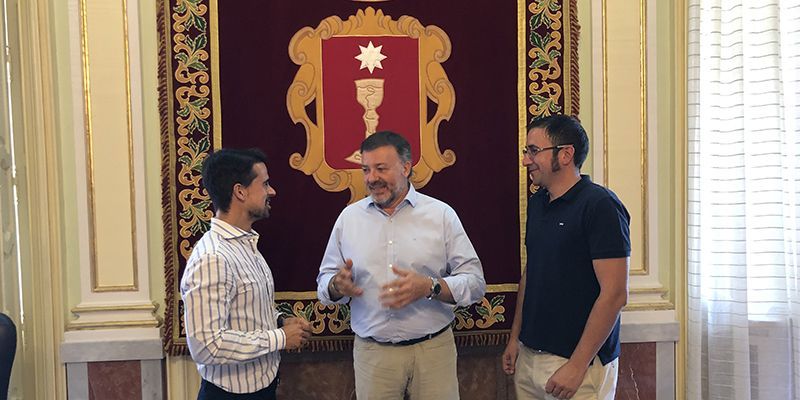 AJE y Ayuntamiento de Cuenca coinciden en la necesidad de potenciar el emprendimiento para dinamizar la economía local