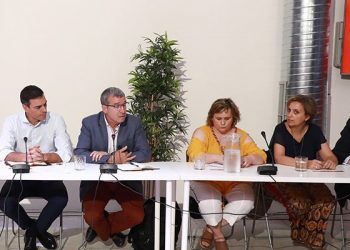 El presidente del Gobierno reconoce la estrategia de Escocia como ejemplo para revertir la despoblación de forma efectiva El presidente del Gobierno reconoce la estrategia de Escocia como ejemplo para revertir la despoblación de forma efectiva