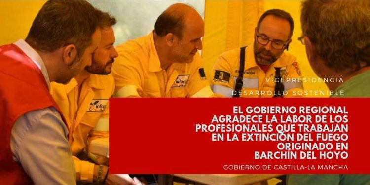 El Gobierno regional agradece la labor de los profesionales que trabajan en la extinción del fuego originado en Barchín del Hoyo