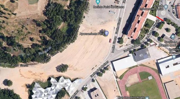 La calle Camino de la Resinera se incorpora al recinto ferial hasta que finalice la Feria de San Julián