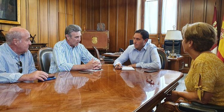 La Diputación de Cuenca colaborará con la comarca del Valle de Altomira para crear rutas de senderismo