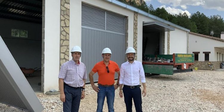 La Junta conoce el nuevo edificio del retén de incendios de Uña