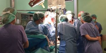 Las listas de espera sanitarias se han reducido en más de 19.000 pacientes en los últimos cuatro años