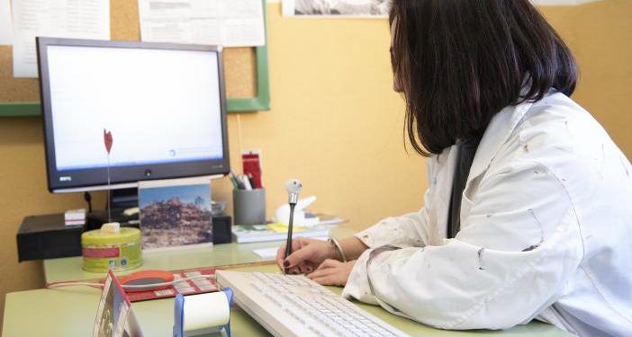 El Gobierno regional trabaja este mes de agosto para que el próximo curso haya 45 escuelas conectadas más en Castilla-La Mancha