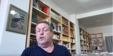 Vicente Caja, alcalde de Buenache de la Sierra, se hace youtuber. En el vídeo, llama la atención sobre las consecuencias de la modificación de créditos por parte de la  Diputación
