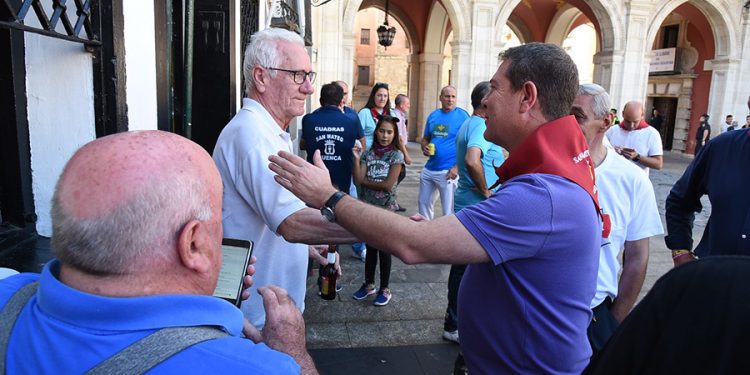 El presidente de Castilla-La Mancha visita San Mateo