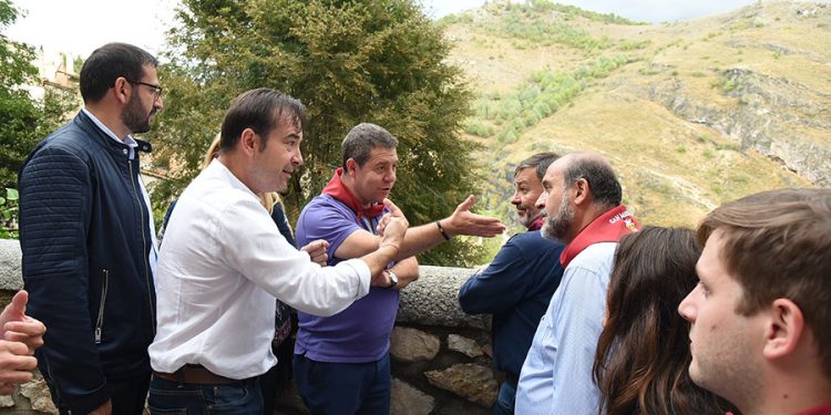 El presidente de Castilla-La Mancha visita San Mateo