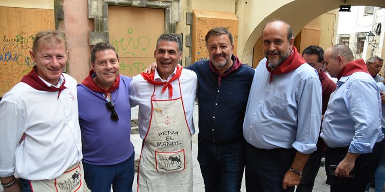 El presidente de Castilla-La Mancha visita San Mateo