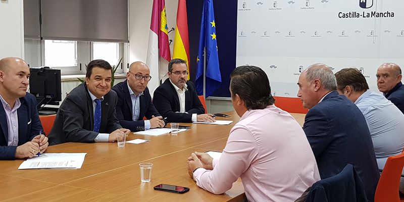 El Gobierno de Castilla-La Mancha inicia el proceso de planificación del agua de esta legislatura con la Federación de Regantes de Castilla-La Mancha
