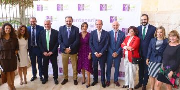 El Gobierno de Castilla-La Mancha pone en valor el esencial papel que desarrollan los farmacéuticos en la asistencia sanitaria que se presta a los ciudadanos