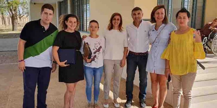 El Gobierno regional reafirma su compromiso con el medio rural tras la reapertura de la escuela de Alcázar del Rey