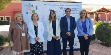 La Junta reconoce la importancia del asociacionismo en el VII Encuentro Regional de Personas Mayores