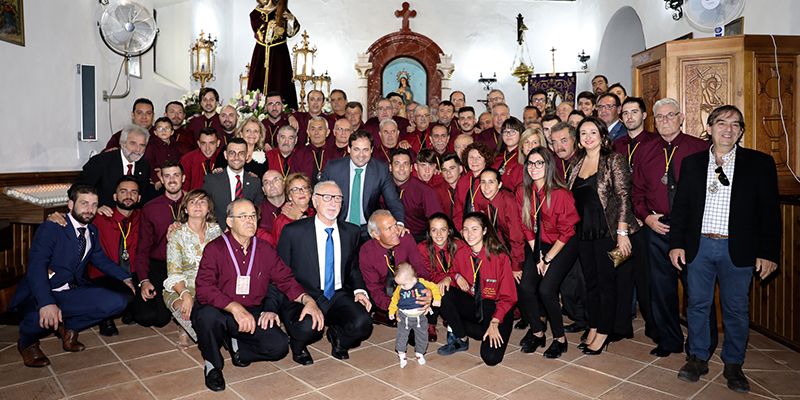 Paco Núñez participa en la misa y procesión en honor a Nuestro Padre Jesús Nazareno de Sisante