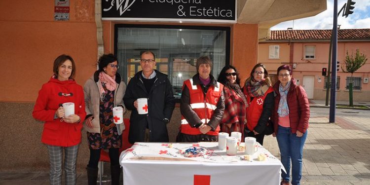 CEOE-Cepyme Cuenca colabora un año más con la cuestación del Día de la Banderita de Cruz Roja