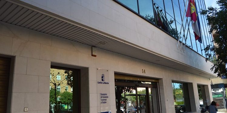 El Índice de Confianza Empresarial en Castilla-La Mancha supera en diez puntos al del conjunto del país, según el INE El Índice de Confianza Empresarial en Castilla-La Mancha supera en diez puntos al del conjunto del país, según el INE