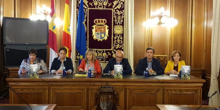La Diputación de Cuenca acoge la presentación de la novela ‘Indigentes’ de Gabriel Catalán La Diputación de Cuenca acoge la presentación de la novela ‘Indigentes’ de Gabriel Catalán