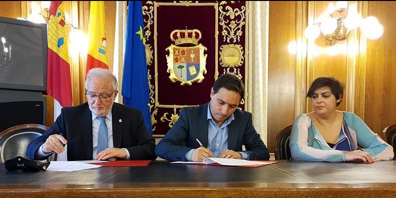 La Diputación de Cuenca renueva el convenio con Cruz Roja para formar a 200 personas en el uso de desfibriladores