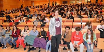 La UCLM acerca la ciencia a los alumnos de Bachillerato a través del humor