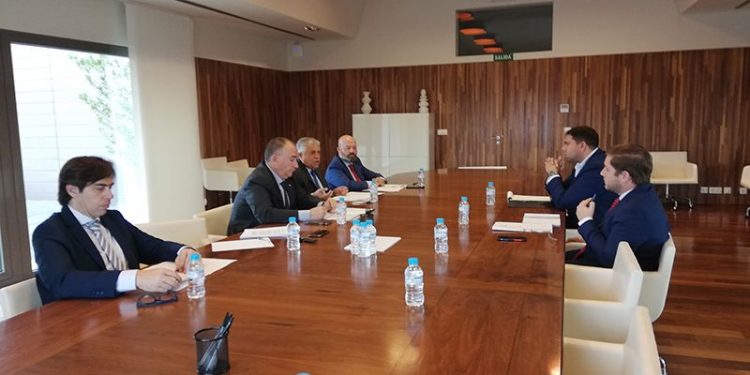 ACUTRANS insiste en que se siga trabajando en la creación de una red de aparcamientos seguros y vigilados ACUTRANS insiste en que se siga trabajando en la creación de una red de aparcamientos seguros y vigilados
