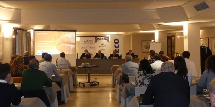 Acutrans reúne a cerca de 80 transportistas para informarles sobre las novedades del ROTT Acutrans reúne a cerca de 80 transportistas para informarles sobre las novedades del ROTT