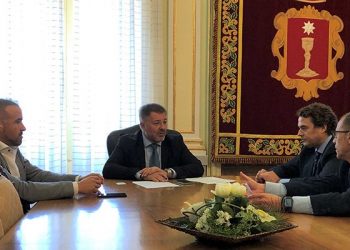 CEOE-Cepyme Cuenca presenta una potencial inversión en el Ayuntamiento de Cuenca de huevos ecológicos