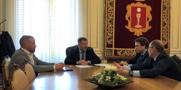 CEOE-Cepyme Cuenca presenta una potencial inversión en el Ayuntamiento de Cuenca de huevos ecológicos