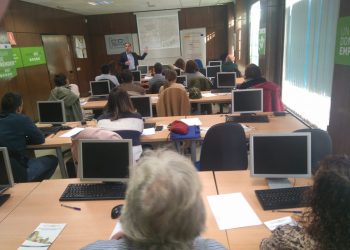 Cerca de 20 empresarios de Tarancón se forman sobre marketing digital