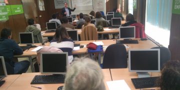 Cerca de 20 empresarios de Tarancón se forman sobre marketing digital