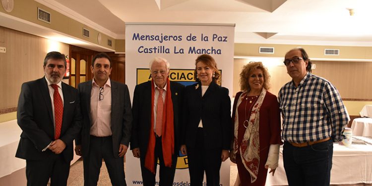 El Gobierno de Castilla-La Mancha otorgará al Padre Ángel el Reconocimiento Especial a la Iniciativa Social 2019 El Gobierno de Castilla-La Mancha otorgará al Padre Ángel el Reconocimiento Especial a la Iniciativa Social 2019