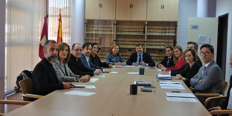 El Gobierno regional muestra su firme compromiso con la Semana de Música Religiosa de Cuenca El Gobierno regional muestra su firme compromiso con la Semana de Música Religiosa de Cuenca
