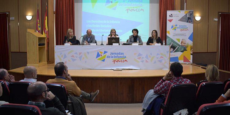 La Junta destaca la importancia del programa ´Tú cuentas´ en la prevención del ciberacoso La Junta destaca la importancia del programa ´Tú cuentas´ en la prevención del ciberacoso