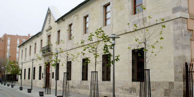 La UCLM es la cuarta universidad pública más transparente, según el informe de la Fundación Compromiso y Transparencia La UCLM es la cuarta universidad pública más transparente, según el informe de la Fundación Compromiso y Transparencia