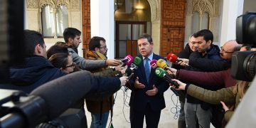 Page aboga por un entendimiento “en distintas bandas” frente a un entendimiento “de bloques” para formar un Gobierno en España