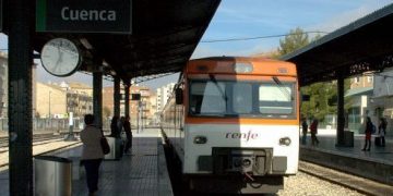 Renfe y Correos impulsan la venta de billetes de tren en las oficinas postales de la provincia de Cuenca