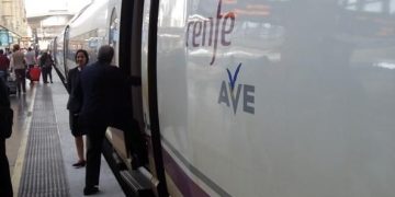 Candidatura de Cuenca pide la implantación en el corredor mediterráneo, con parada en Cuenca, de trayectos con tarifas de bajo coste