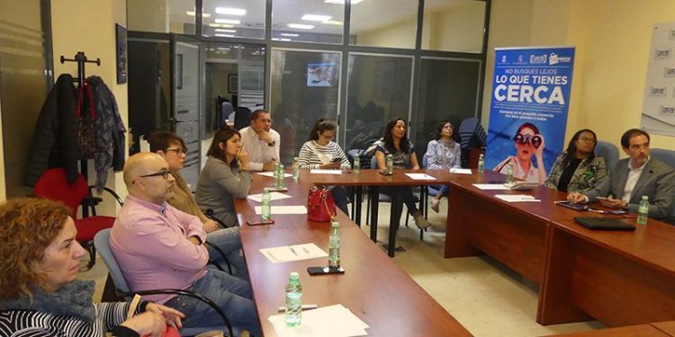 El Ayuntamiento de Cuenca presenta a la Asociación de Comercio las inversiones posibles con la estrategia DUSI