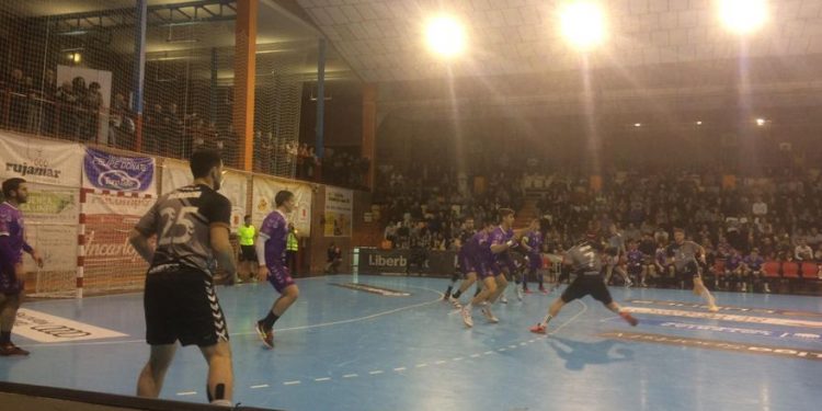 El Ciudad Encantada rompe su mala racha de tres partidos sin ganar ante el Guadalajara