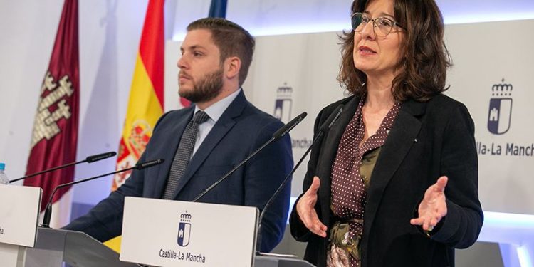 El Consejo de Gobierno aprueba la Oferta de Empleo Público docente de 716 plazas para los cuerpos de Secundaria, FP y Conservatorios El Consejo de Gobierno aprueba la Oferta de Empleo Público docente de 716 plazas para los cuerpos de Secundaria, FP y Conservatorios