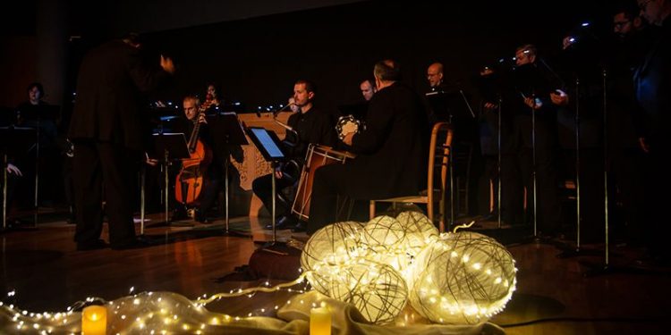 El Coro y Ensemble Alonso Lobo trajo la Navidad del Renacimiento al Teatro Auditorio de Cuenca