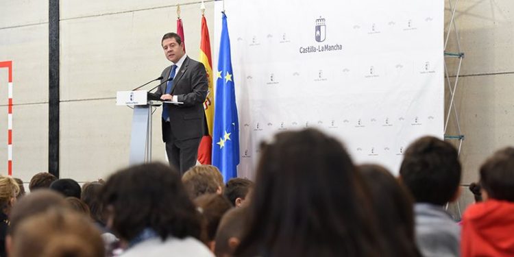 El Gobierno regional aprobará el próximo martes 21 nuevas actuaciones en materia educativa dotadas con 32 millones de euros El Gobierno regional aprobará el próximo martes 21 nuevas actuaciones en materia educativa dotadas con 32 millones de euros