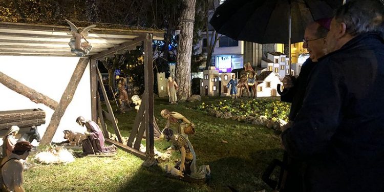 El tradicional Belén ya luce en la Plaza de la Hispanidad de Cuenca