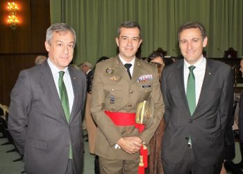 Eurocaja Rural asiste al acto de imposición de faja al General de Brigada Javier Marcos
