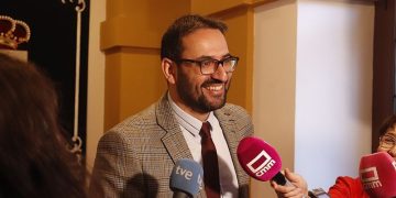 Gutiérrez reivindica la Constitución: “Estamos dispuestos a defenderla y a protegerla de aquí al futuro”