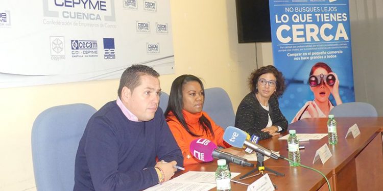 La Asociación de Comercio y el Ayuntamiento de Cuenca convocan un concurso de escaparatismo navideño con premios de hasta 500 euros La Asociación de Comercio y el Ayuntamiento de Cuenca convocan un concurso de escaparatismo navideño con premios de hasta 500 euros