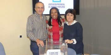 La Asociación de Libreros de Cuenca y la Concejalía de Comercio sortean los premios por el Día de las Librerías