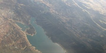Los ribereños acusan de cínico al presidente de la Región de Murcia por participar en la Cumbre del Clima para defender a la insostenible agricultura intensiva